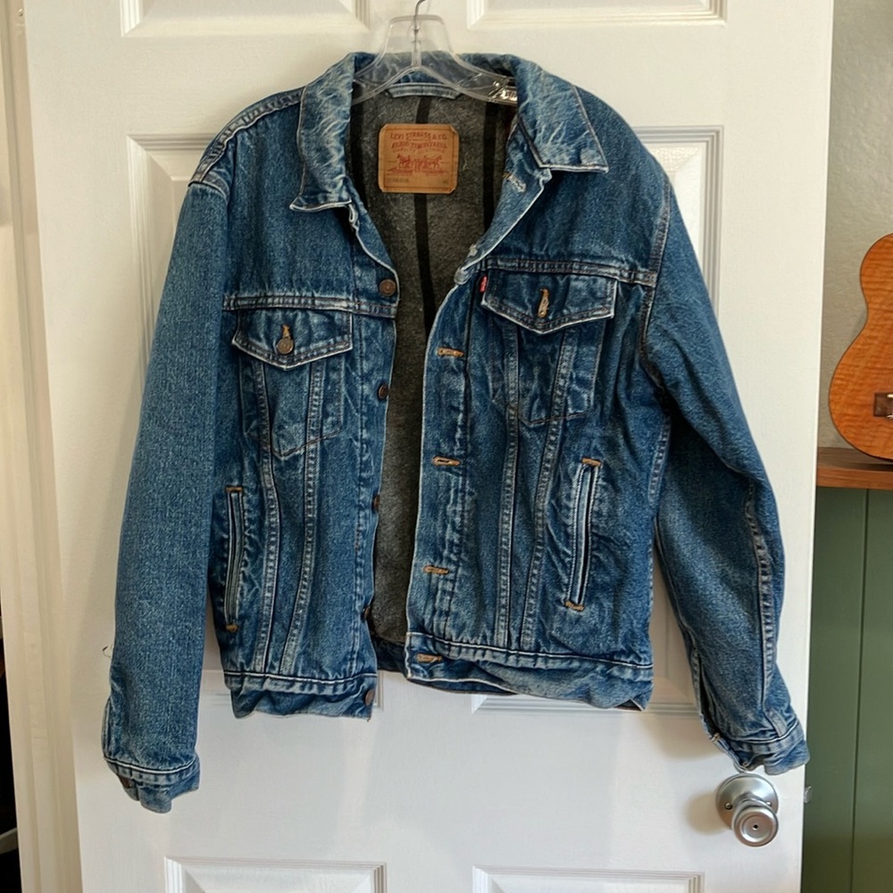 Vintage 90s Levi’s Trucker 40 made in USA
